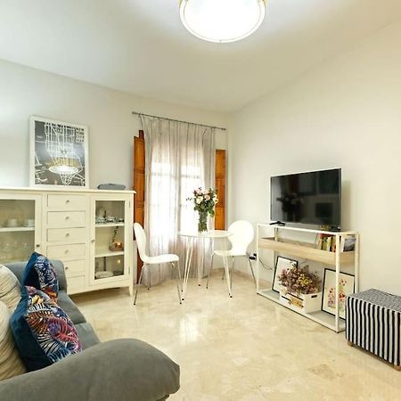 Pajaritos Center Suite By Valcambre Sevilla Dış mekan fotoğraf