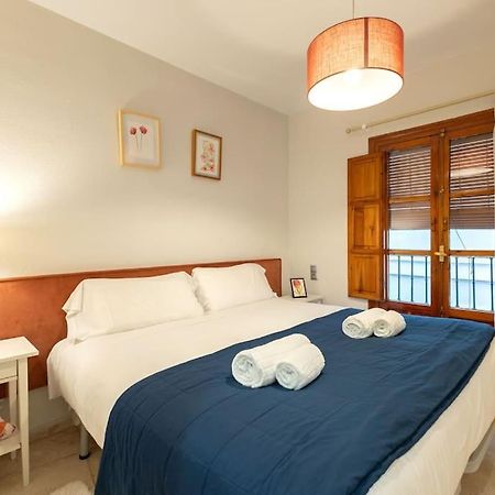 Pajaritos Center Suite By Valcambre Sevilla Dış mekan fotoğraf