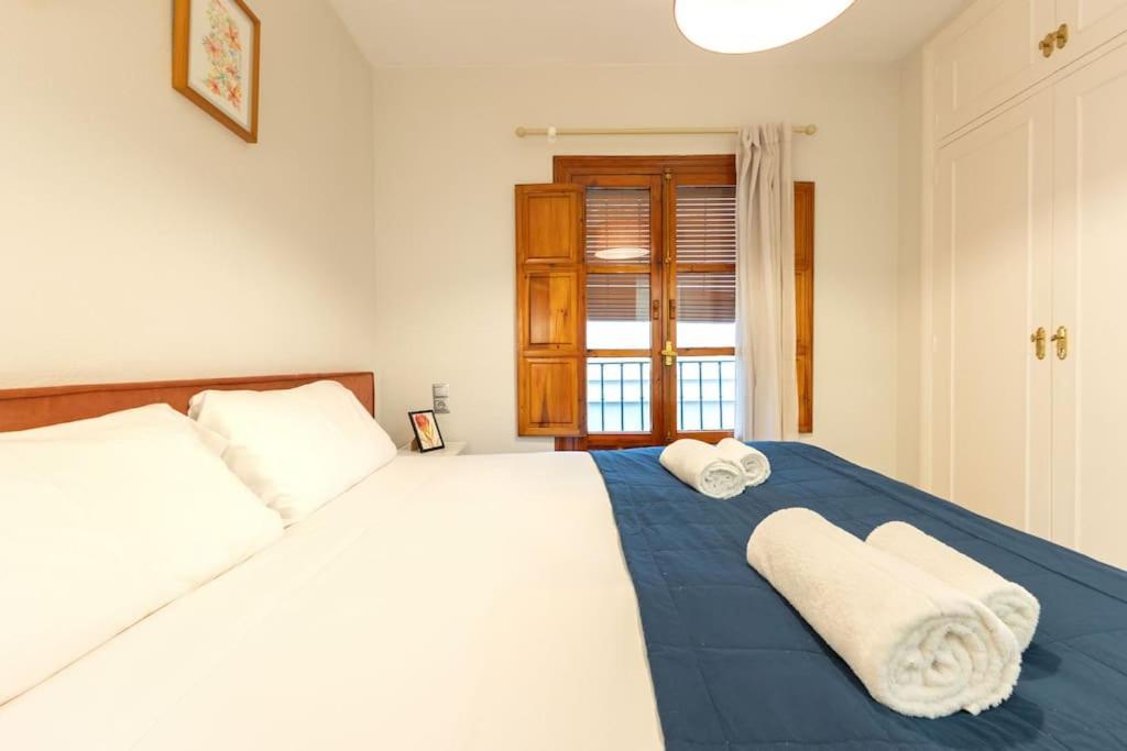 Pajaritos Center Suite By Valcambre Sevilla Dış mekan fotoğraf