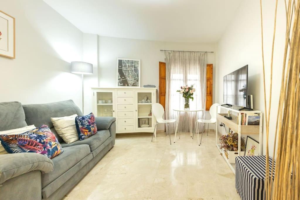 Pajaritos Center Suite By Valcambre Sevilla Dış mekan fotoğraf