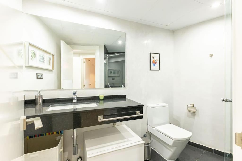 Pajaritos Center Suite By Valcambre Sevilla Dış mekan fotoğraf