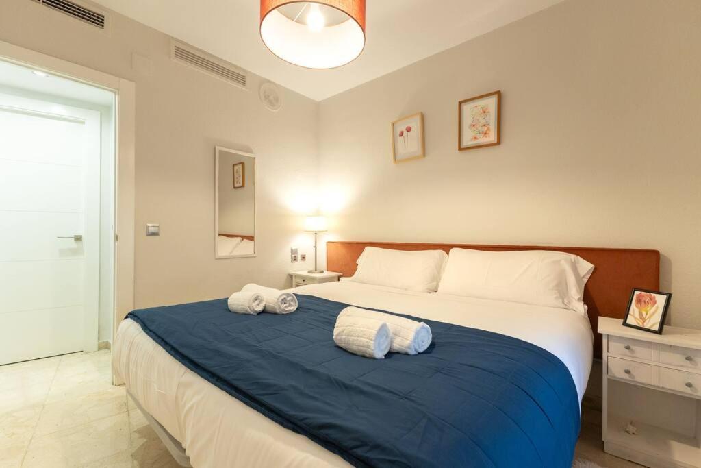 Pajaritos Center Suite By Valcambre Sevilla Dış mekan fotoğraf