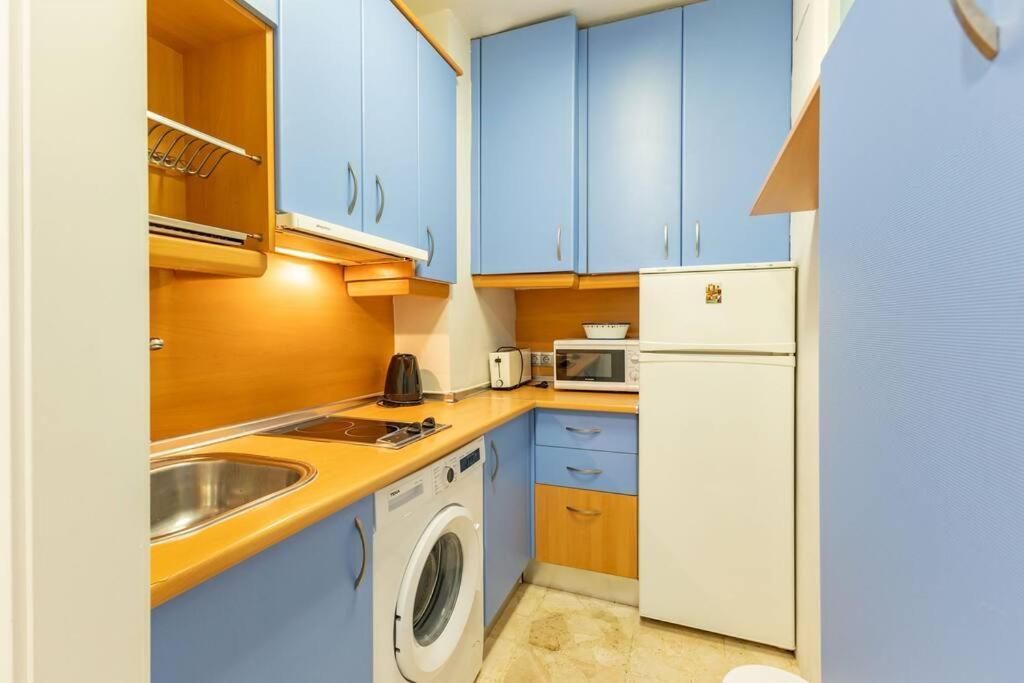 Pajaritos Center Suite By Valcambre Sevilla Dış mekan fotoğraf